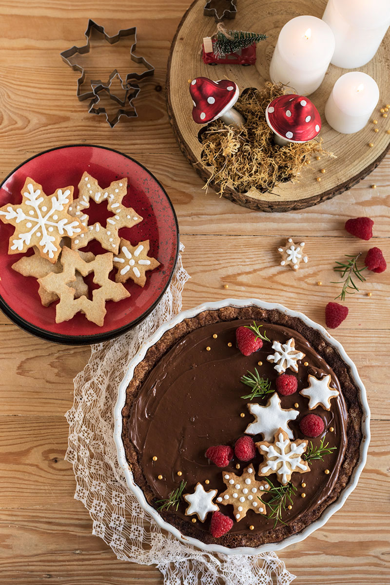 Crostata natalizia con crema al cioccolato